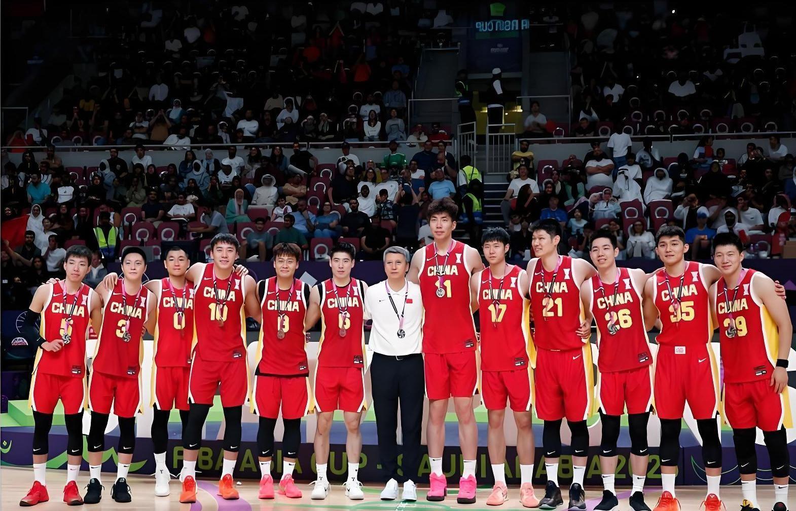 开云体育官网-CBA最应该在国家队的两名球员!一人得罪郭士强,一人触碰底线